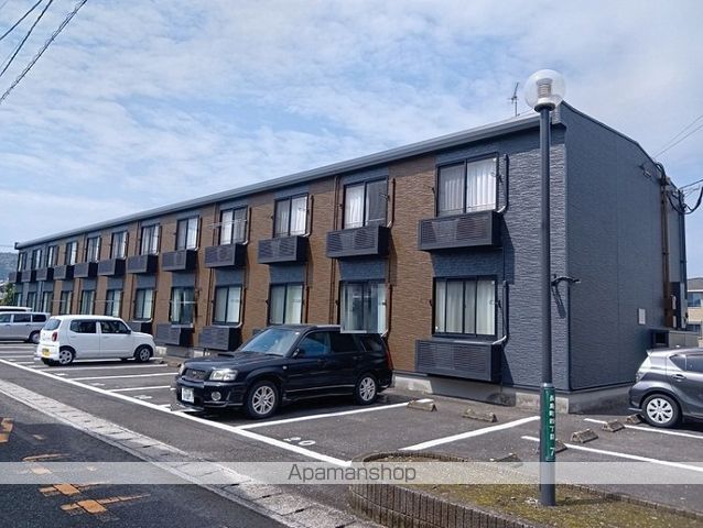 レオパレスタウンコート中の島