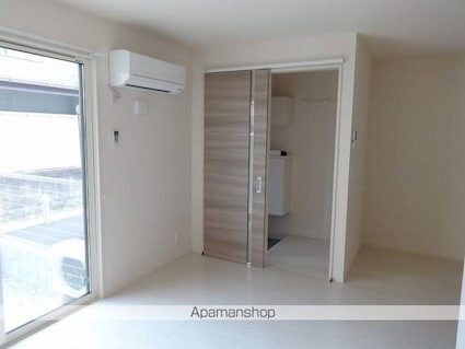 リアン万々[3LDK/80.15m2]のリビング・居間