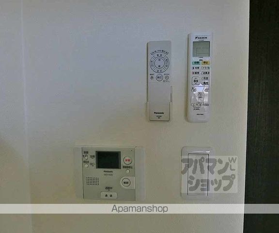 J&N三条神宮前の内装写真