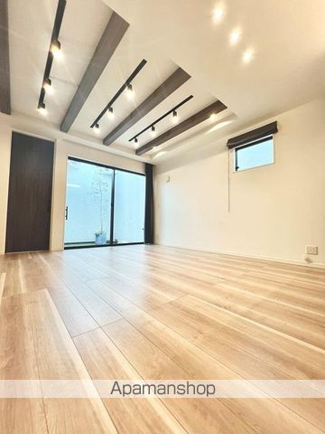 戸田谷戸建の内装写真