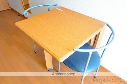 レオパレスリバーサイド[1K/23.74m2]の内装3