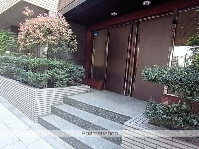 グランド・ガーラ渋谷の玄関写真