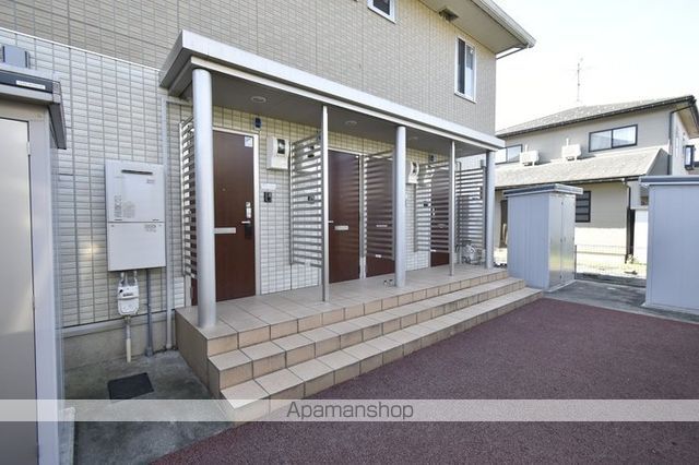 DーROOM北の森の玄関写真