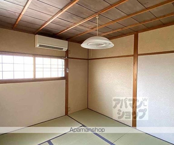 鶏冠井町荒内貸家22ー1の内装写真