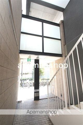 URBANFLATS湊町の玄関写真