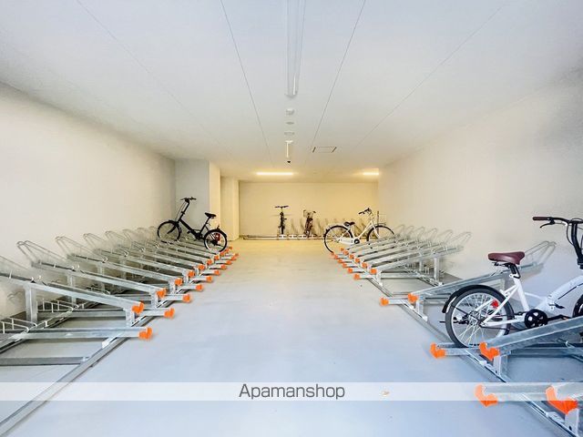 スプランディッド大須門前町の玄関写真