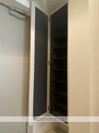 クラシィコート[1LDK/33.24m2]の玄関