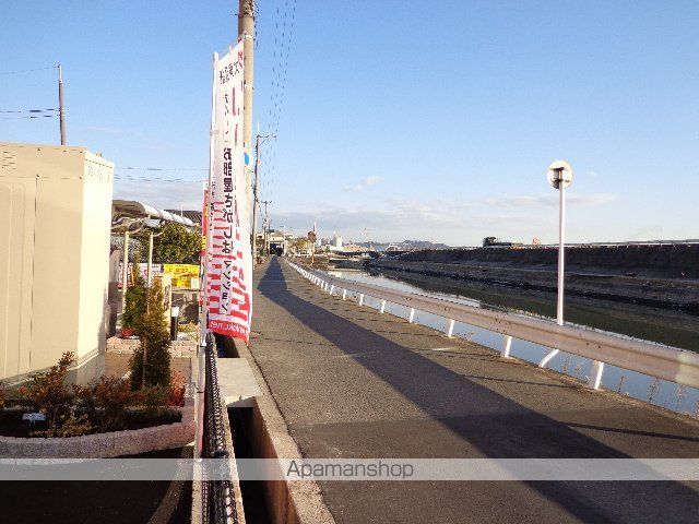 サニー・ハイフラットの周辺写真