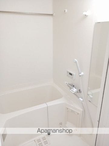 エミールシャランIIの内装写真