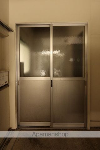徳島線 鴨島駅 徒歩3分 3階建 築51年の玄関写真