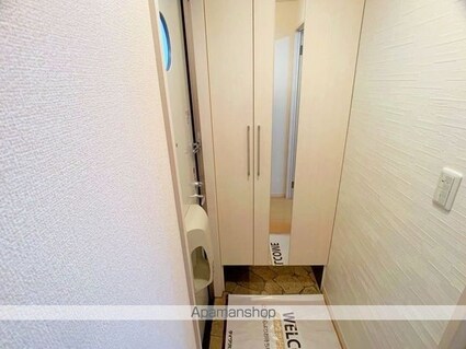 ルーエ三本柳　ＡＢ[1LDK/33.39m2]の玄関