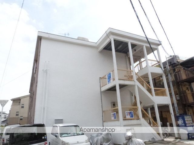 白鶴マンションの外観写真