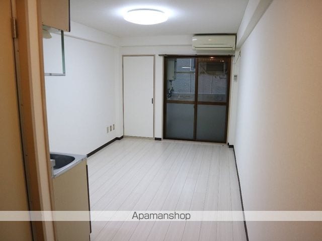 アパートメント寝屋川IIの内装写真