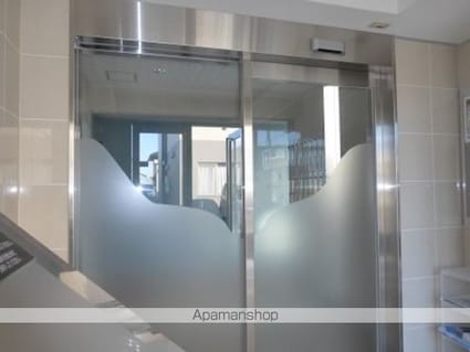 ボア・ソルテ壱番館[1LDK/43m2]のエントランス1