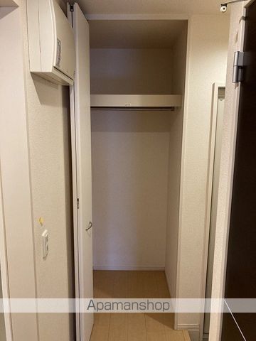 たてのきコートの内装写真