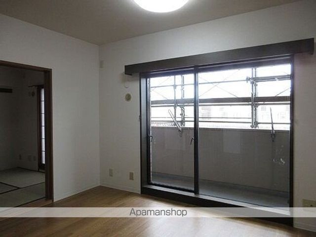 ライオンズマンション青山の内装写真
