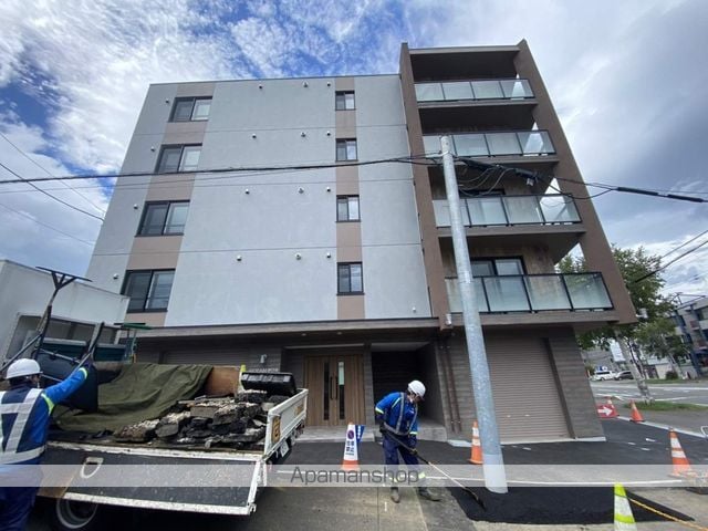 SERAM神宮前の外観写真