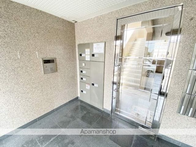 サンステージ東川口の玄関写真