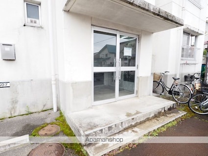 ヴォンメゾンＳＥＮＧＯＫＵ[3LDK/68.8m2]のエントランス