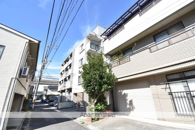 第11友建ビルの外観写真
