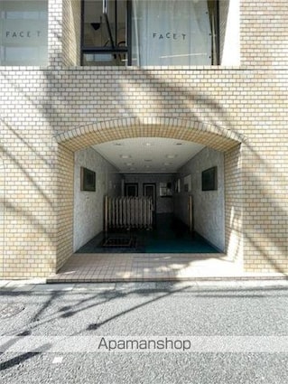 ライオンズマンション南青山シドニービル[1R/20.78m2]のエントランス