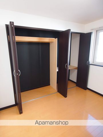 シンセリティ栄通の内装写真