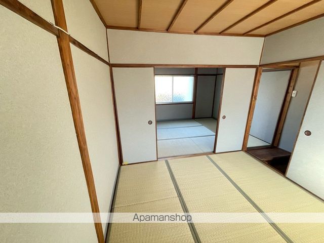 城陽市久世里ノ西170−52貸家の内装写真