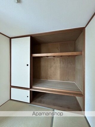 メゾン江波東[2DK/52m2]の収納
