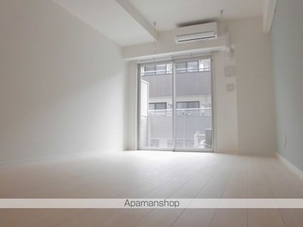 ＰＬＵＭ　ＶＩＬＬＡＧＥ[1K/29.74m2]のリビング・居間