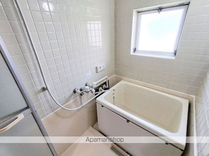 ホワイティー沙羅Ｂ棟[2DK/47.79m2]のバス