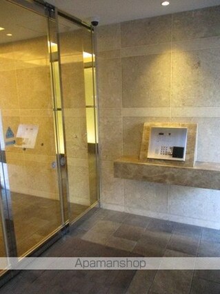 リベラーレ中野[1K/26.82m2]のエントランス1