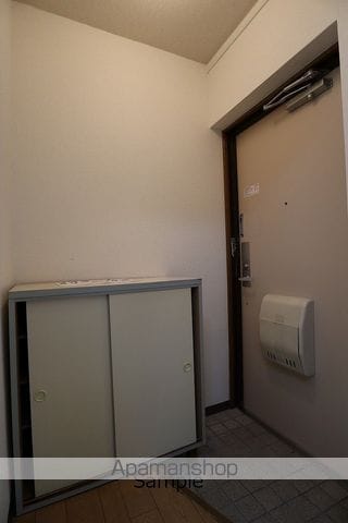 アルバIIの内装写真