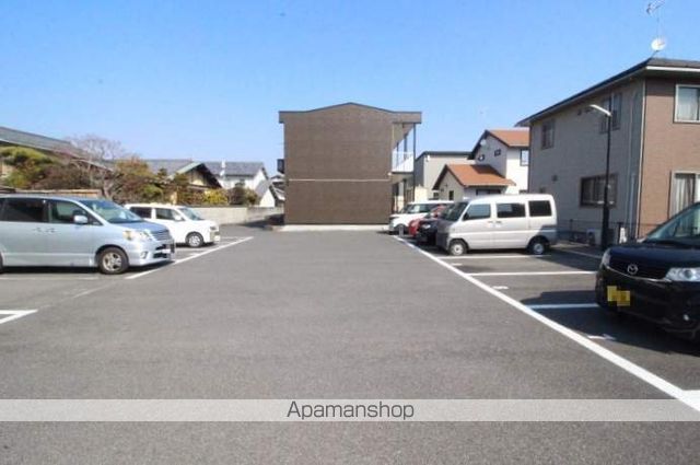 レオパレスアストロズ関の外観写真