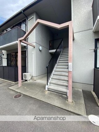 パティオ　３棟[3DK/57.81m2]のエントランス