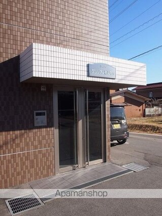 ブリリアンヒルズ　Ｌ１[1R/37.75m2]のエントランス2