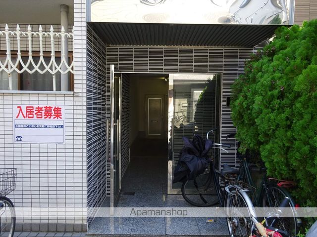 サンシャイン香里園IIIの玄関写真