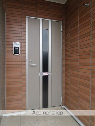 山梨県甲府市大里町[2LDK/58.8m2]のエントランス2