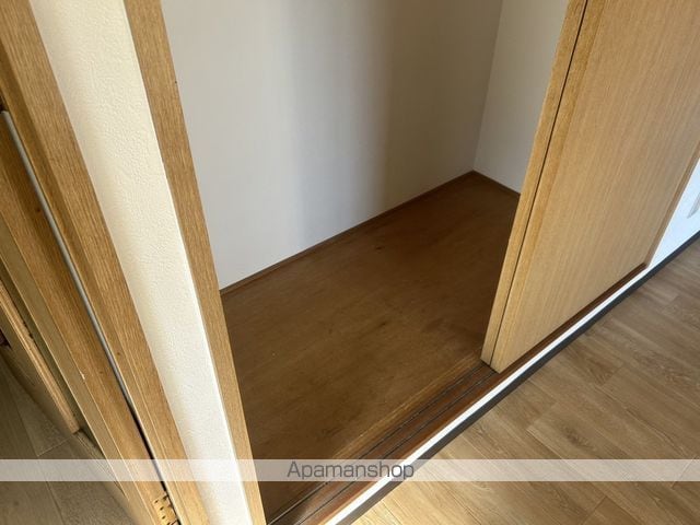 フォルツァ中央の内装写真