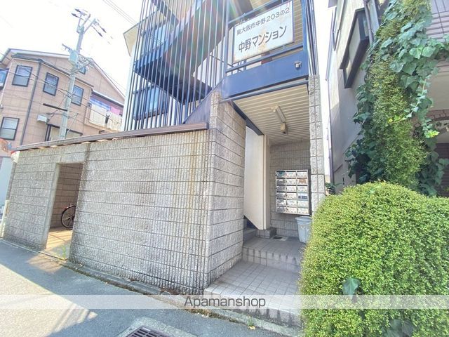 中野マンションの玄関写真