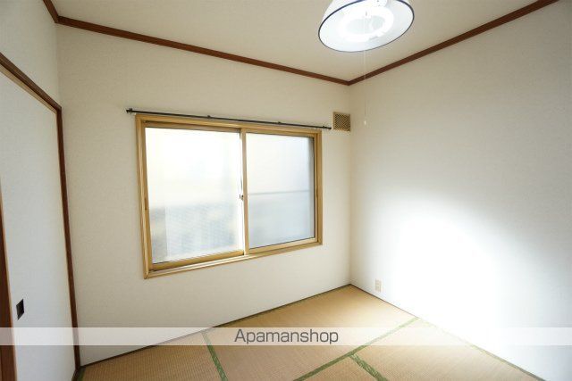レジェンド57の内装写真