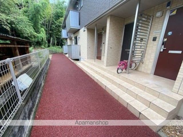 DーROOM船木の玄関写真