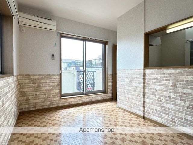 リバープレインの内装写真