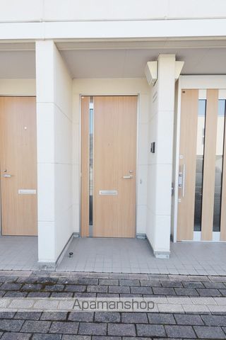 マルハII番館の玄関写真