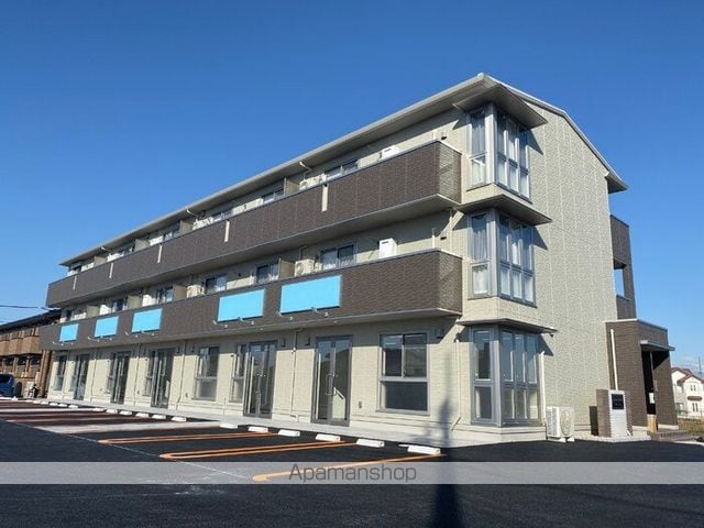 グランパレス 住居の外観写真