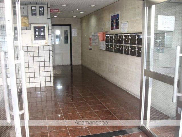菊岡マンションの玄関写真