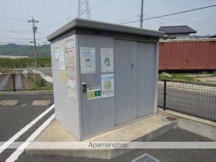 アヴニール・宮島　Ａ[2LDK/67.67m2]の共用部1