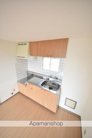 クリスタルハイツ栄町の内装写真