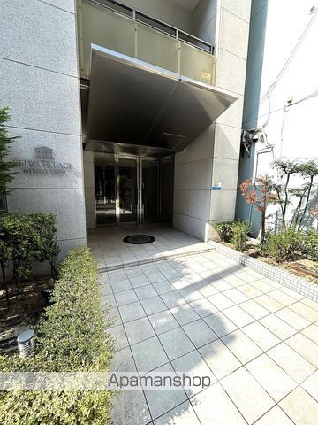 セイワパレス大手前西の玄関写真