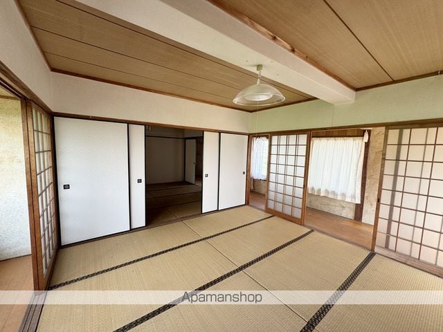 立花町山崎戸建の内装写真