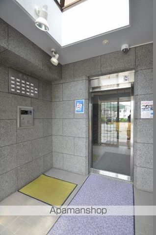 サンリット船本の玄関写真